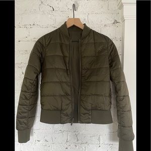 Lululemon puffer jacket